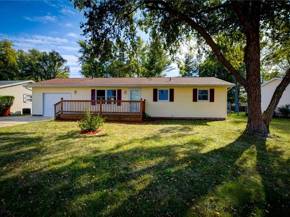 8 Lane Dr N, Bethany, IL 61914