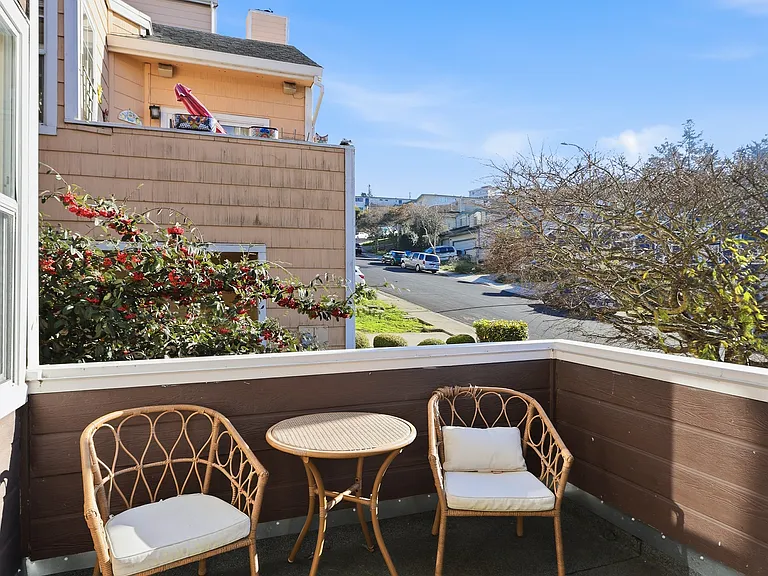437 Norfolk Dr — Photo 107