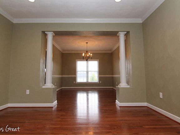 3rd image of 2348 Foxfield Ln