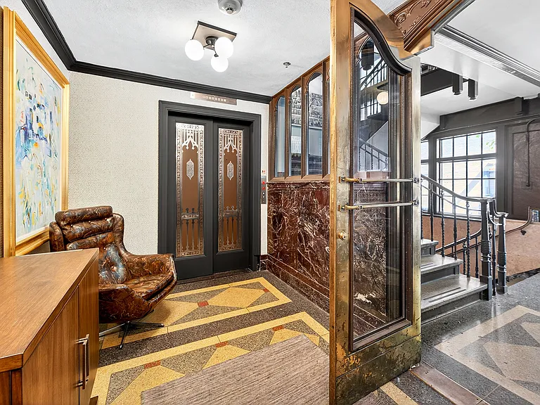 325 S Salina St #2 — Photo 9