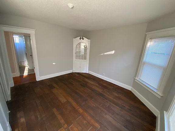 5th image of 23 Burr St #2