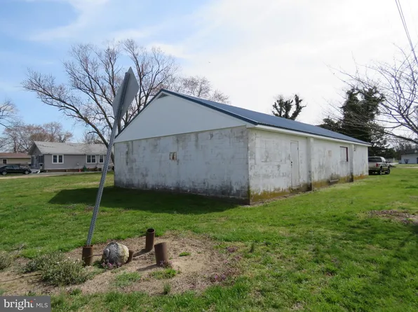 37165 Burton Ave, Rehoboth Beach, DE 19971