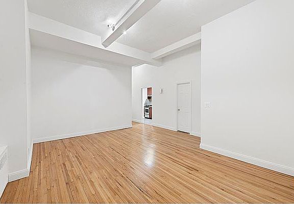 4th image of 239 Park Ave S APT 6D