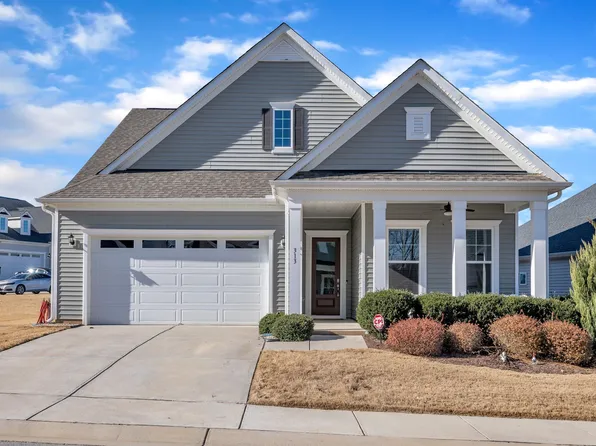 313 Warm Wind Dr, Clayton, NC 27527