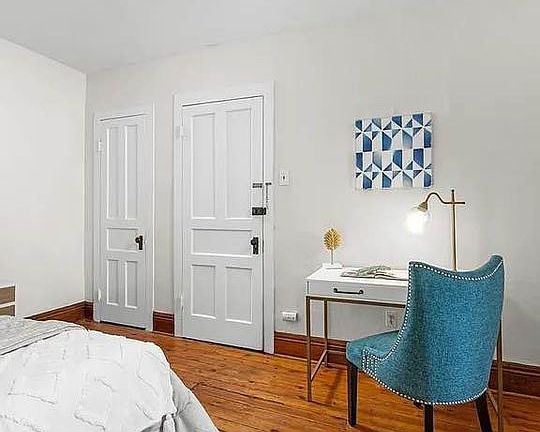 3rd image of 32 Mariner St #3