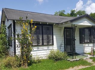 3913 Wipprecht St, Houston, TX 77026