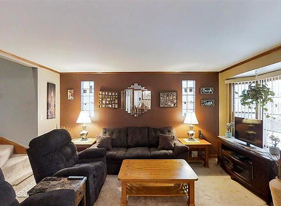 3rd image of 3304 N Panama Ave