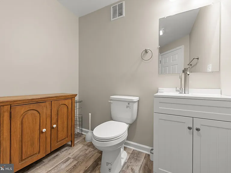 174 Equestrian Dr — Photo 12