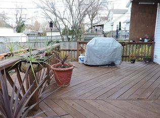 1 Maple Dr, Baltimore, MD 21228