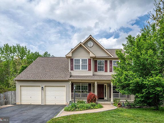 2nd image of 18 Watermill Ct