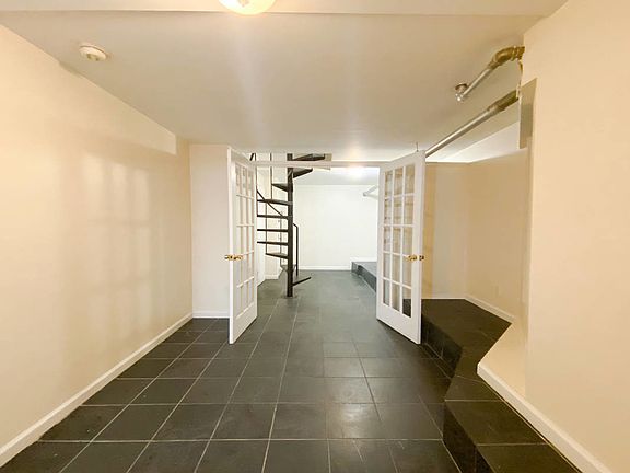 5th image of 435 W 54th St APT 1