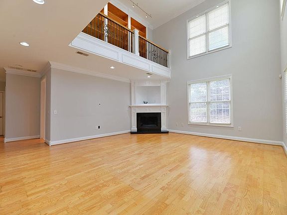 4th image of 1025 Star Shoot Pkwy