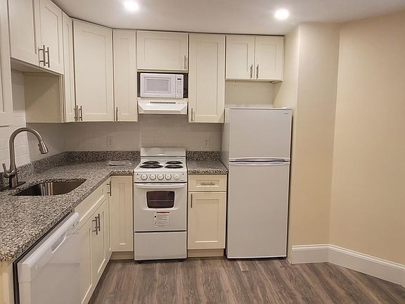 3rd image of 24 Brainerd Rd #5B
