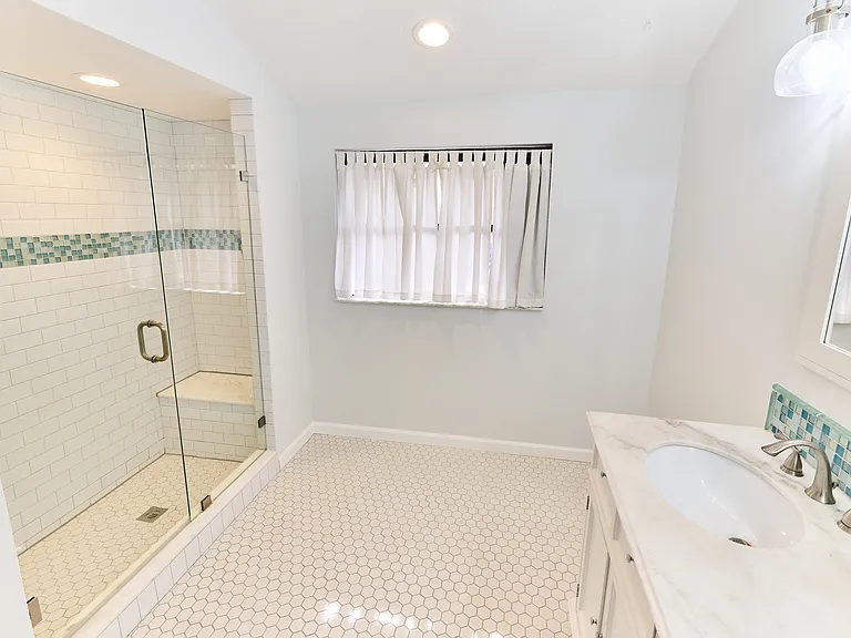 618 Mariners Way #618 — Photo 16