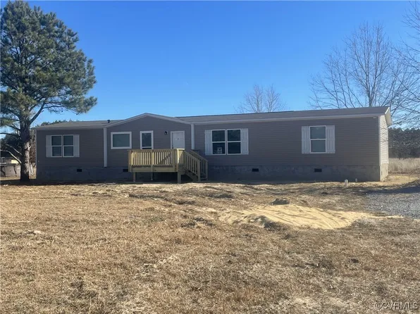 26286 Peters Bridge Rd, Courtland, VA 23837