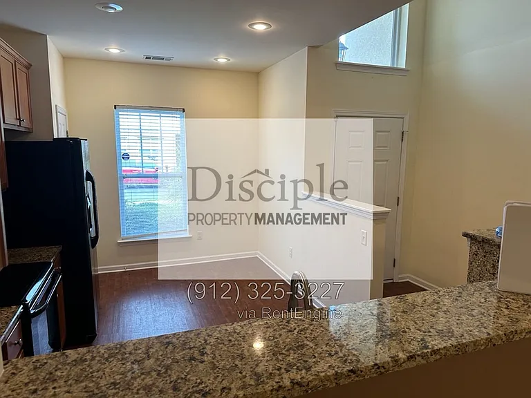 169 Regency Cir — Photo 4