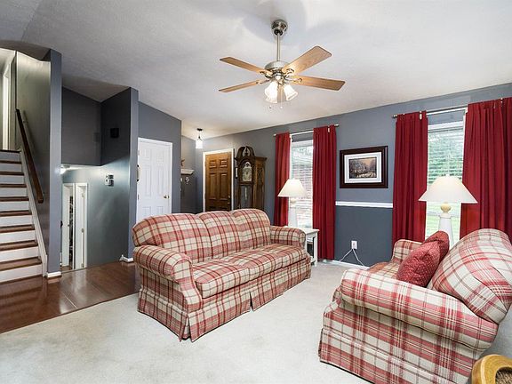 3rd image of 3 Firestone Ct