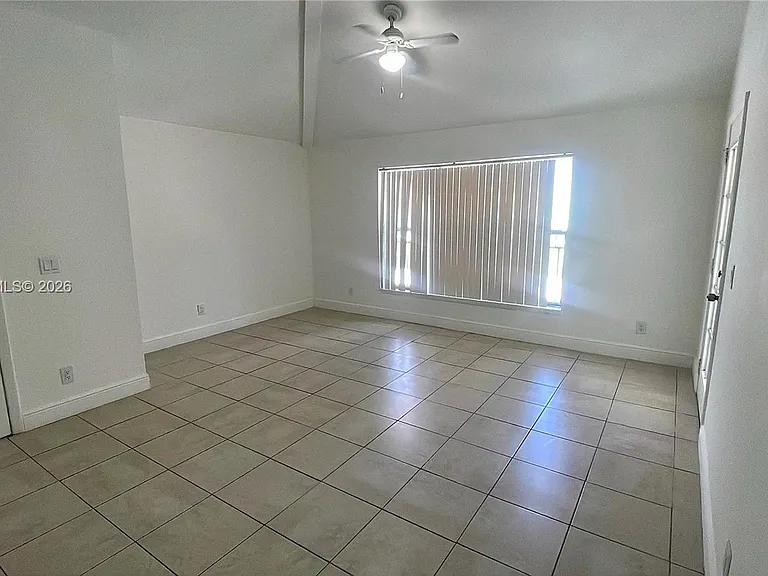 4071 NW 87th Ave #0 — Photo 5