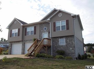 1590 Nakoma Ct, Granite Falls, NC 28630