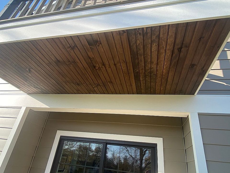 2nd image of 172 N Main St