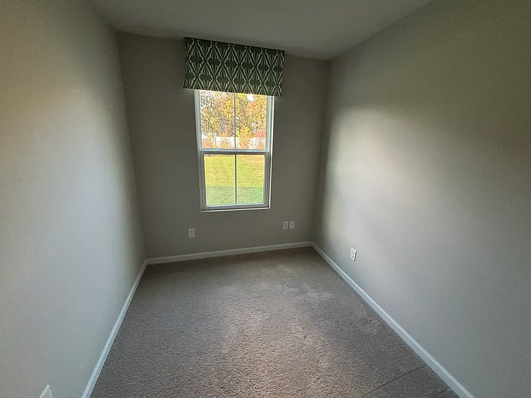1703 Quail Run Way — Photo 21
