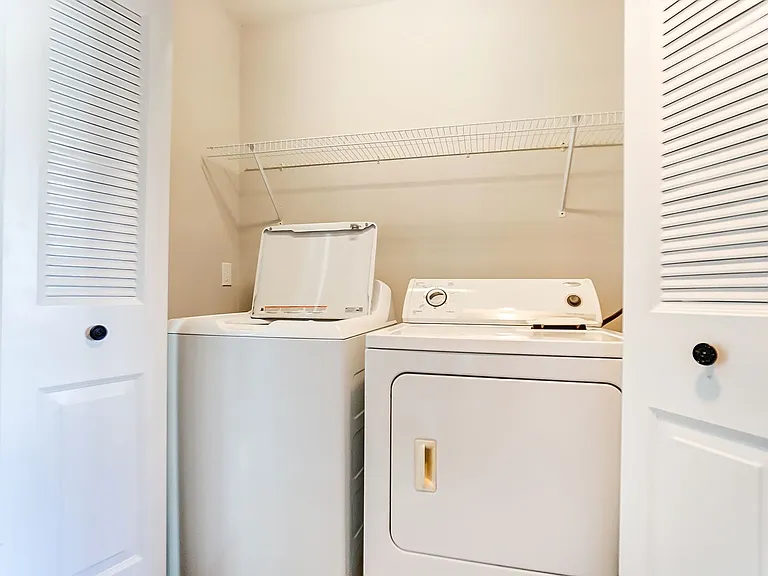 Coventry Court West Apartments — Photo 13