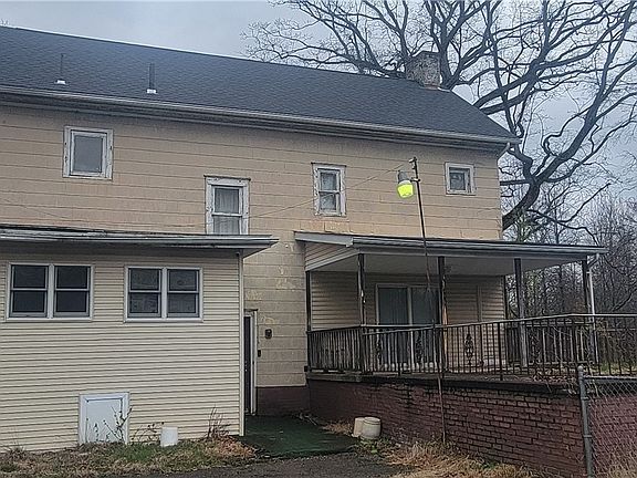 5th image of 1937 Stewart Ave