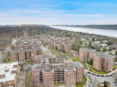 5610 Netherland Ave APT 5B, Bronx, NY, 10471