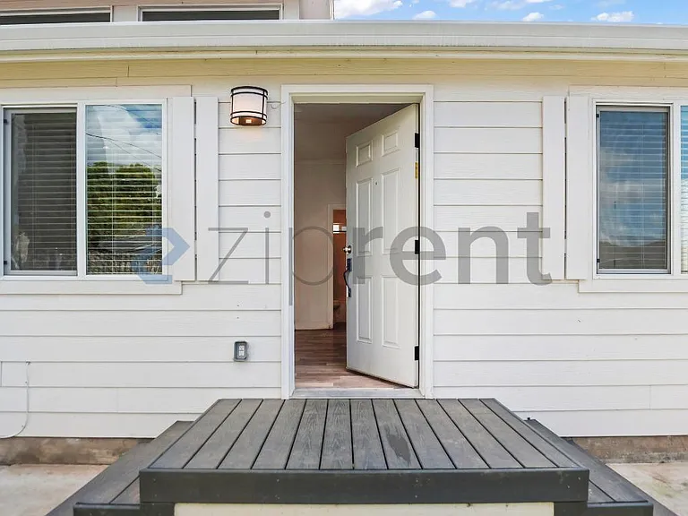 2838 Romagnolo St #A — Photo 2
