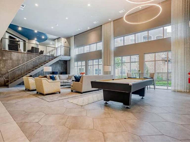 The Mark at Huebner Oaks — Photo 13