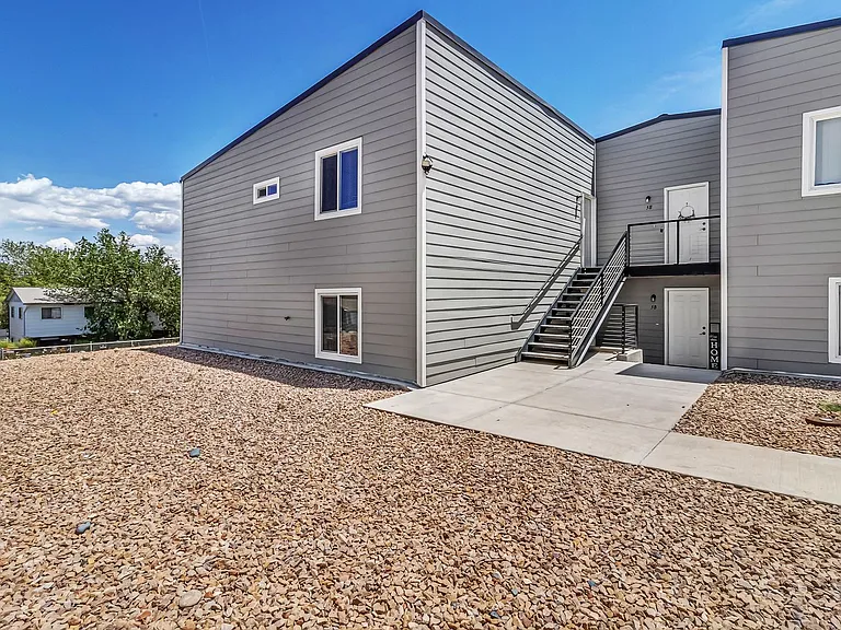 109 Anna Ct — Photo 14