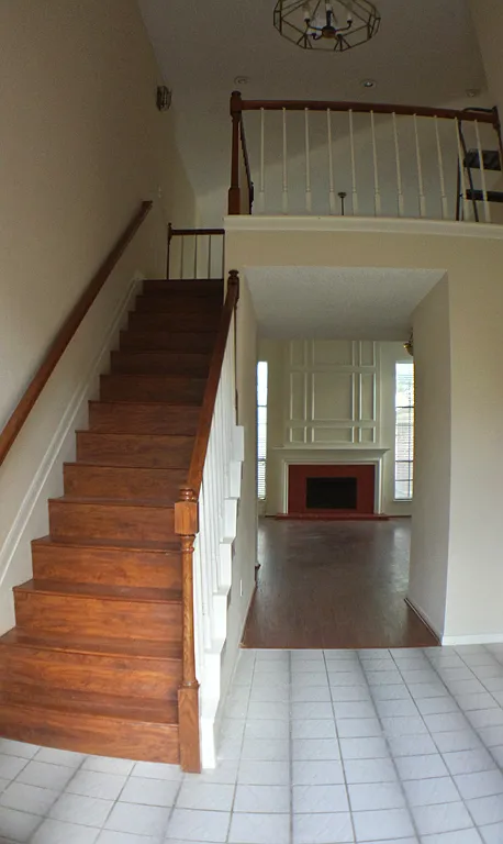 4 bed, 2586 sqft, $2,430 — Photo 3