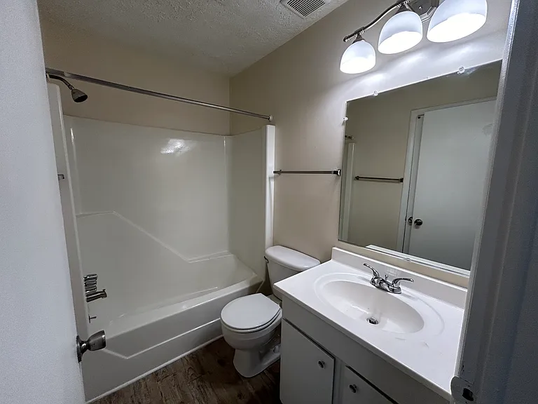 Forestbrook Apartments — Photo 90