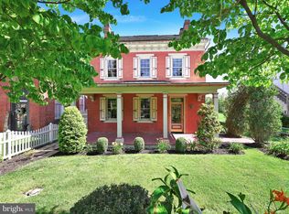 63 W Main St, Lebanon, PA 17042