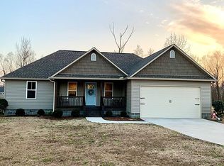 651 Reed Rd, Guntersville, AL 35976