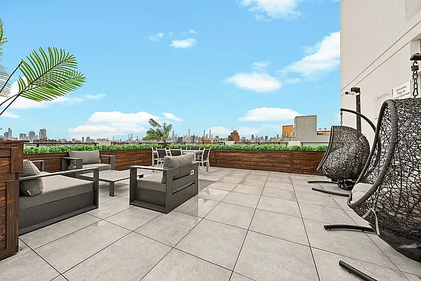 Rented by Arche Nest LLC | media 12