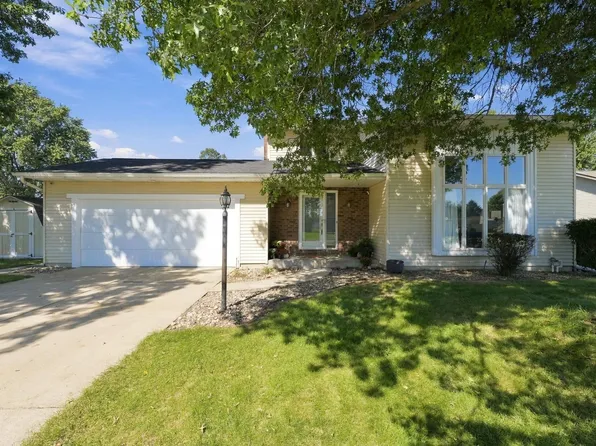 11689 Strohm Dr S, Mishawaka, IN 46545