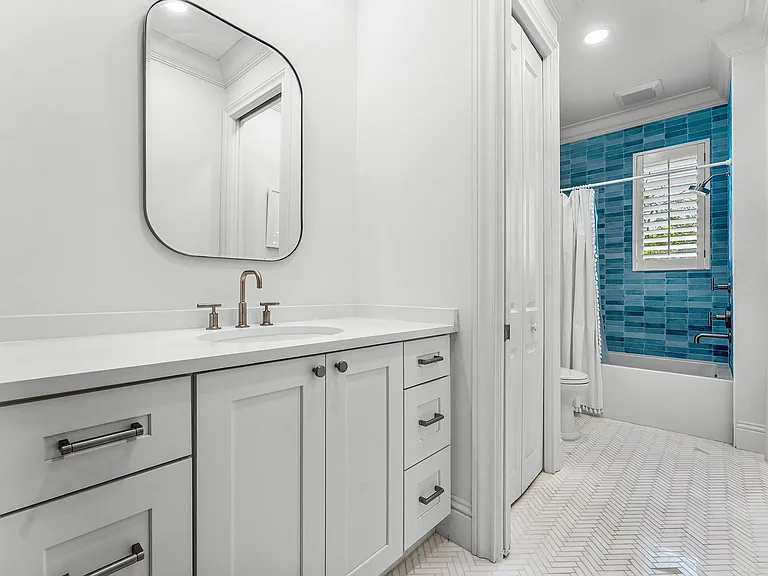 1022 Walnut Ter — Photo 25