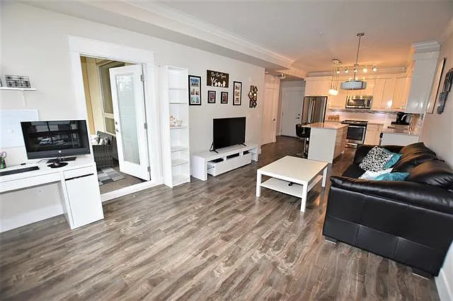 1 bed, 745 sqft, $1,800 — Photo 4