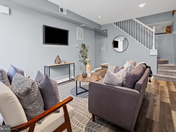 1629 E Oliver St, Baltimore, MD 21213