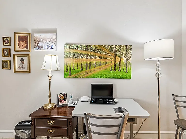 7702 Lake Vista Ct #202 — Photo 31