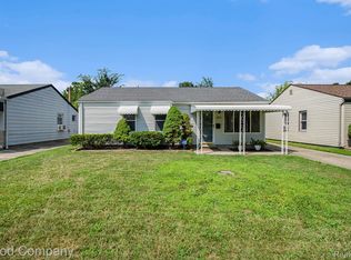 25231 Hayes Blvd, Warren, MI 48089