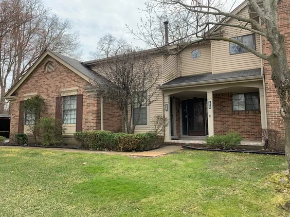 29589 Pine Ridge Cir #1, Farmington Hills, MI 48331