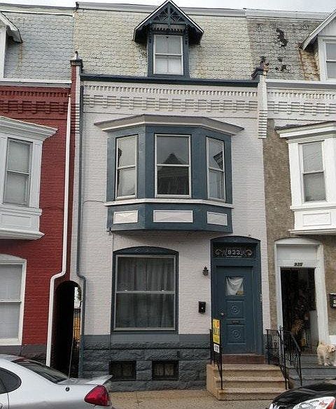 933 Windsor St. Exterior