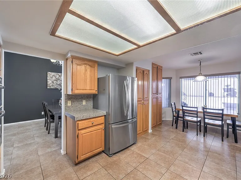 271 Sunshine Springs Ct — Photo 18