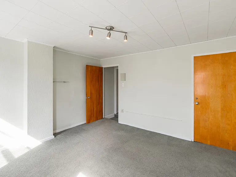 2231 S Clarion St — Photo 16