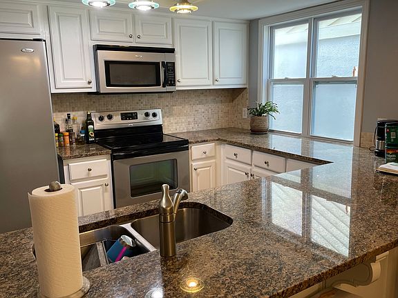 4th image of 319 Latrium Cir #319