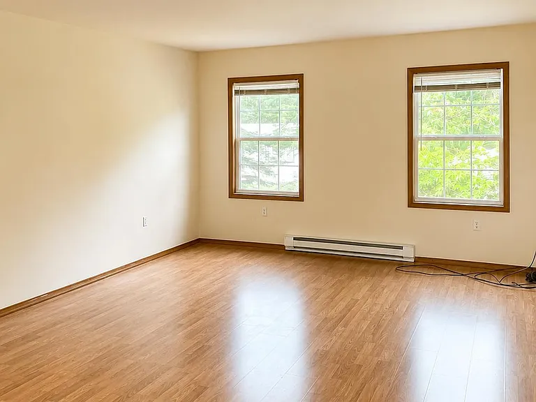 1090 Country Place Dr — Photo 8
