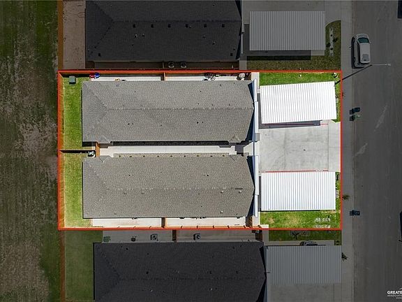 3rd image of 440 E Acacia Ave