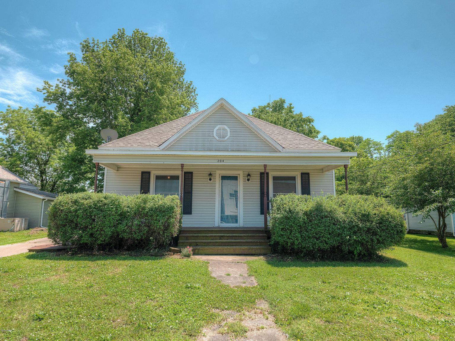 204 E Market St, Diamond, MO 64840 Zillow